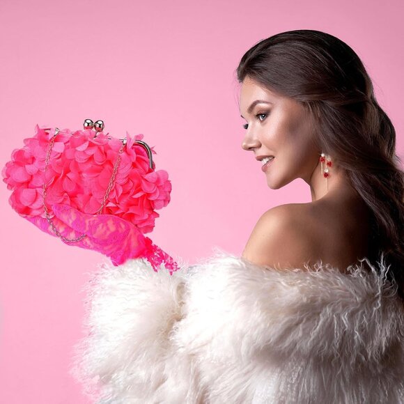 Complete Floral Gift Set: Rose Clutch, Lace Gloves & Dangle Earrings for Parties - Picture 7 of 7